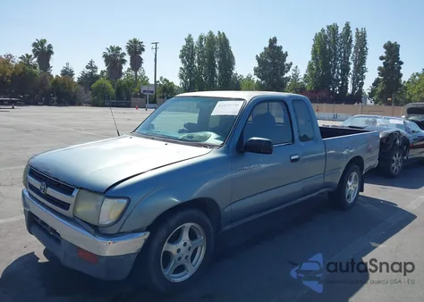 1997 Toyota Tacoma z USA, uszkodzony, nr VIN 4TAVL52N4VZ312114